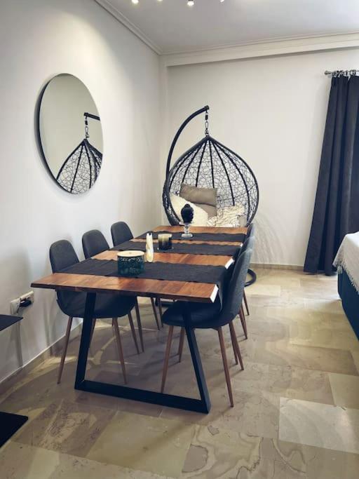Minimal 3br In Appartement Athene