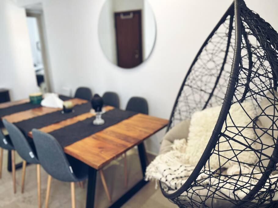 Minimal 3br In *
