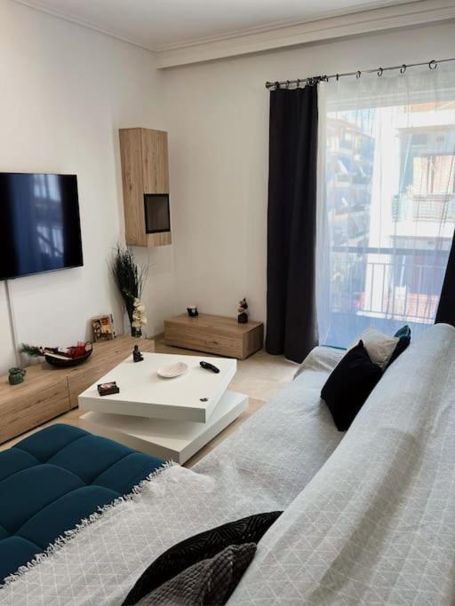 Minimal 3br In Appartement Athene